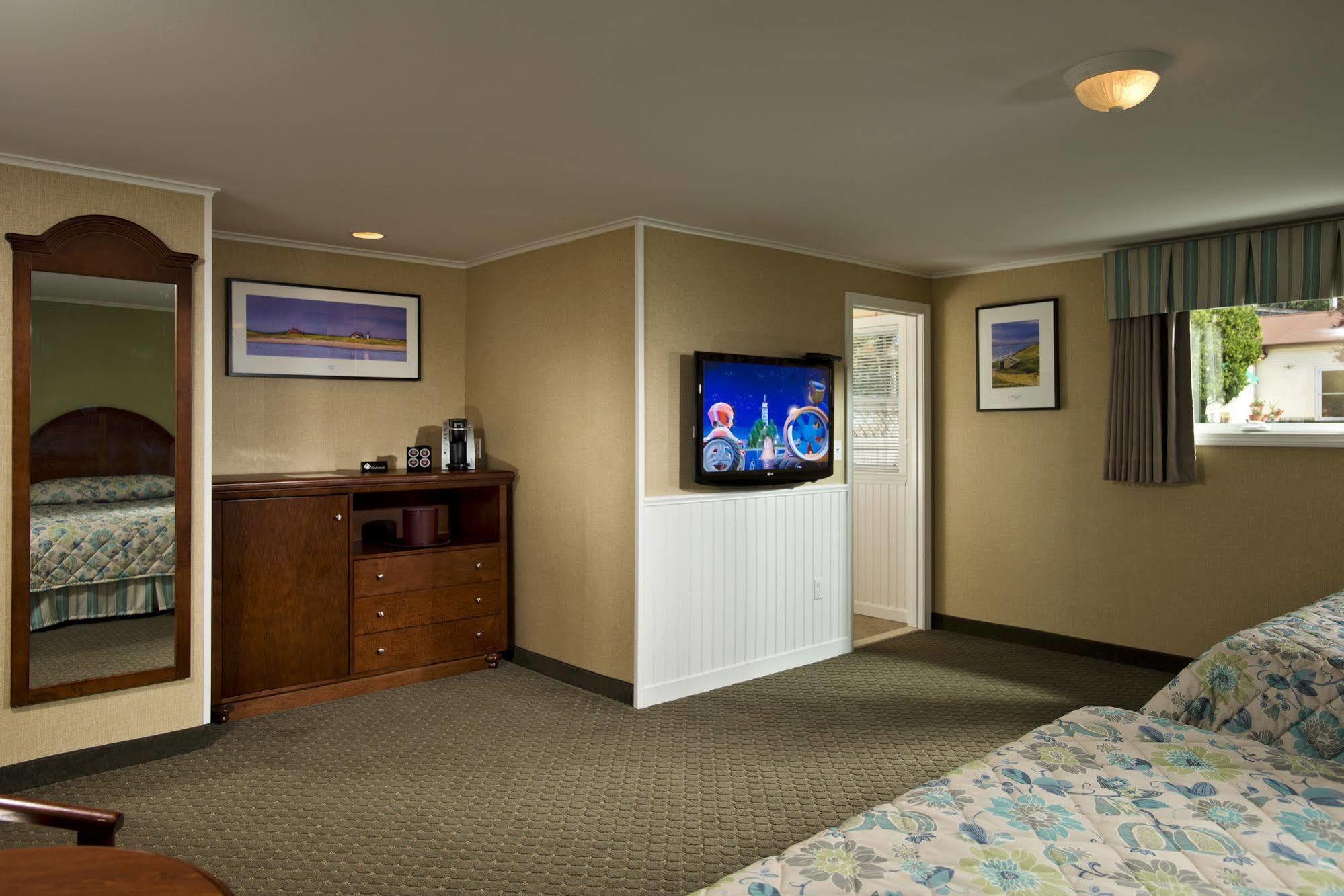 Wellfleet Motel & Lodge Exterior photo