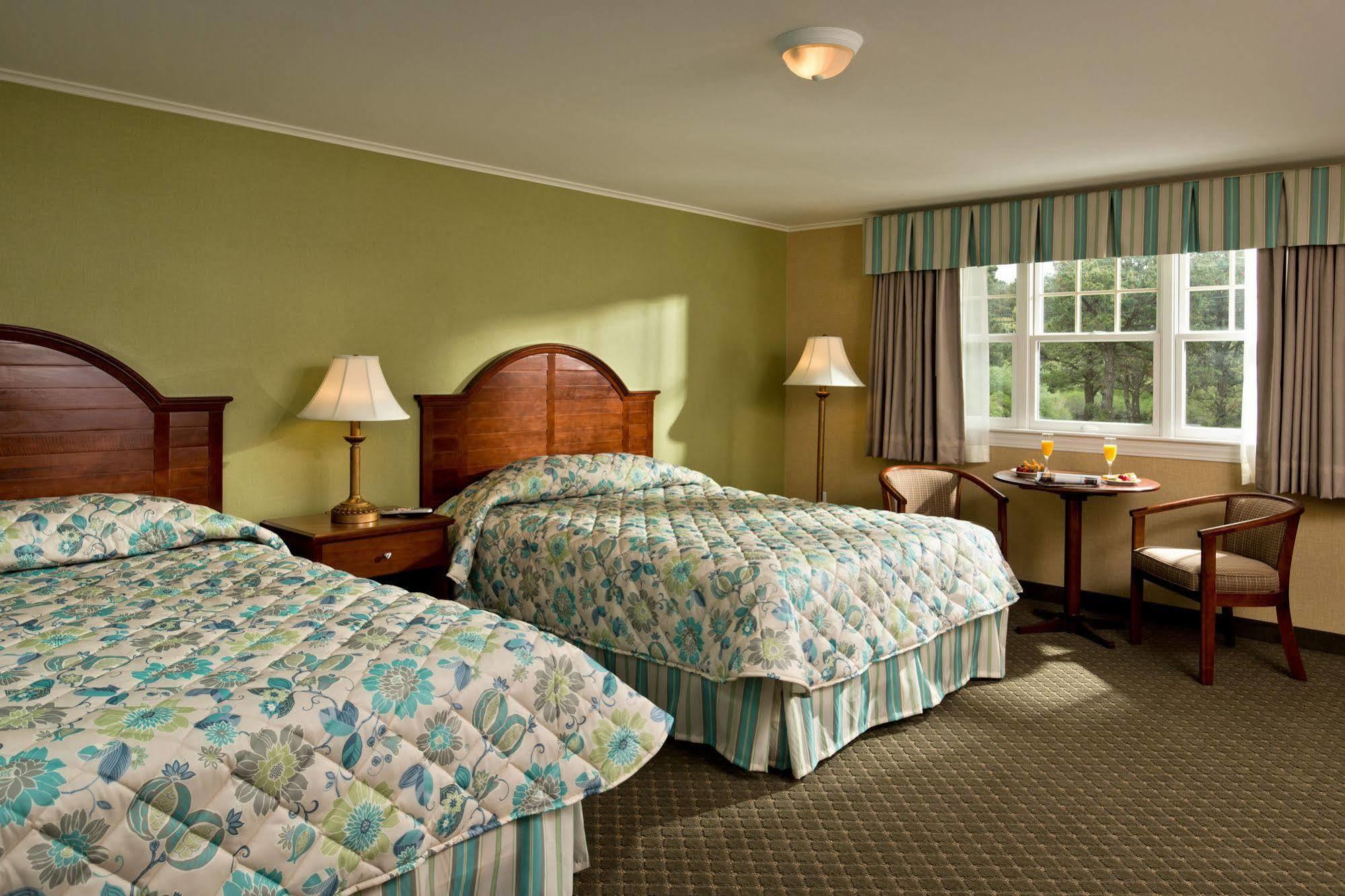 Wellfleet Motel & Lodge Exterior photo