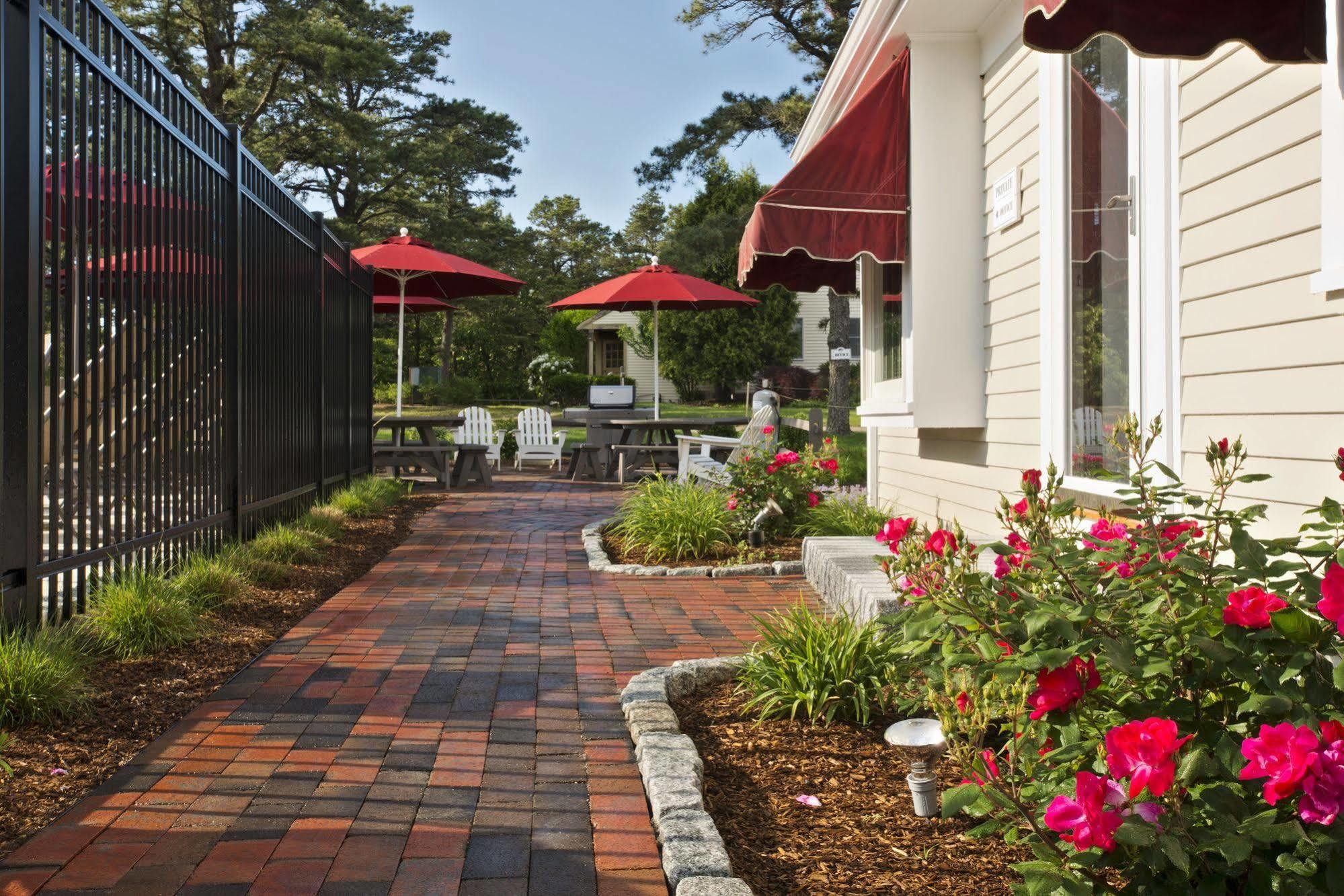 Wellfleet Motel & Lodge Exterior photo